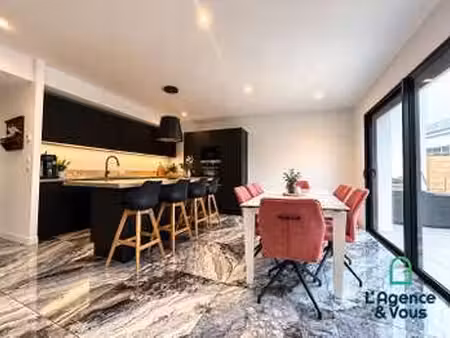 vente maison à lorient (56100) : à vendre / 154m² lorient