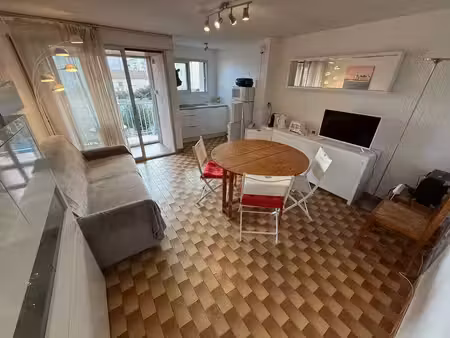 vente appartement 1 pièces 21m2 canet-plage 66140 - 71900 € - surface privée