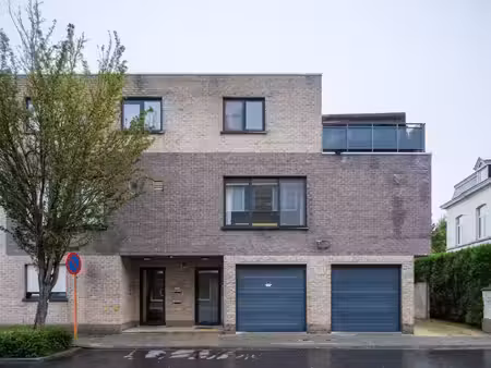 lichtrijk bel-étage met zonneterras