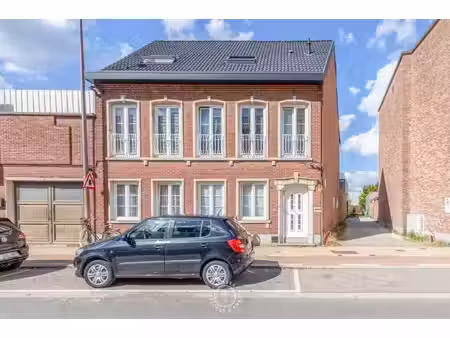 karaktervol opbrengsteigendom met 3 woonentiteiten en aangename tuin