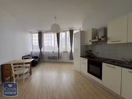 appartement à louer 2 pièces 41.7 m² - angoulême (16) - 495€