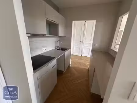 appartement à louer 2 pièces 66.39 m² - troyes (10) - 747€