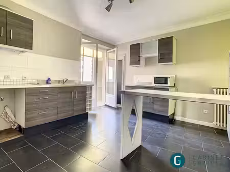 location appartement 5 pièces 128m² chambery 73000