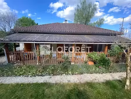 location maison 3 pièces 87 m² à chancelade (24650)  897 €