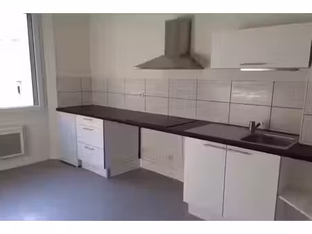 location appartement 1 pièces 27m2 grenoble 38000 - 458 € - surface privée