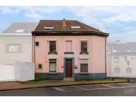 appartement te koop in sint-genesius-rode met 3 slaapkamers