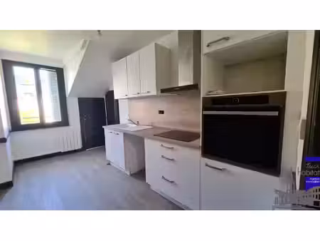 location appartement 5 pièces 109m² tulle 19000