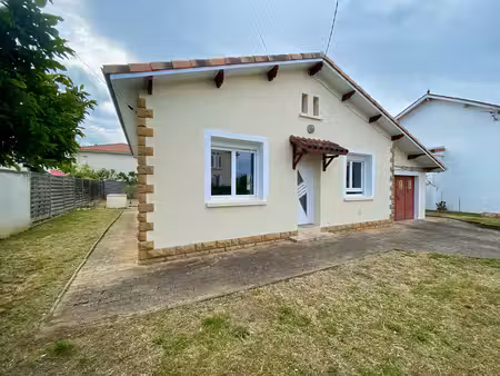 villeneuve sur lot  maison f3 plain pied avec jardin et garg