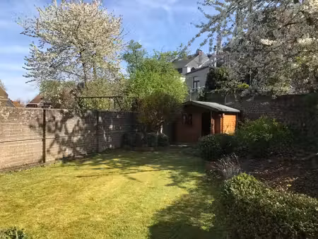 charmant appartement avec terrasse et jardin - laveu