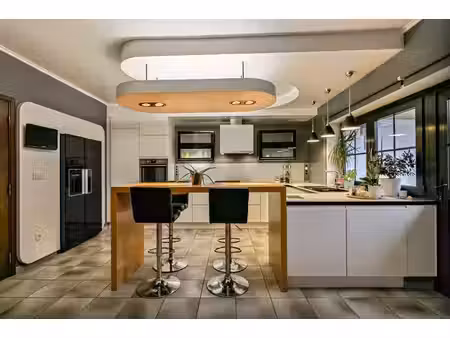 maison 5 chambres rénovée avec spacieux jardin à seraing