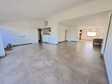 villa 3 façades/ 2ch/ passage latéral constructible/ jardin