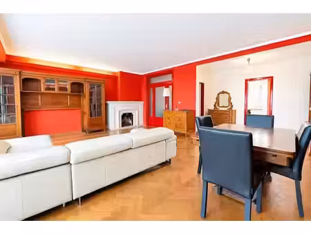 charleroi centre – spacieux 3 chambres de +/- 115 m²