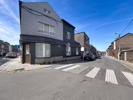 immeuble à logements collectifs – 6 unités louées
