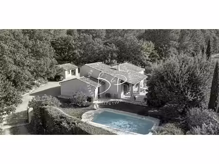 maison avec piscine et jardin lorgues (83)