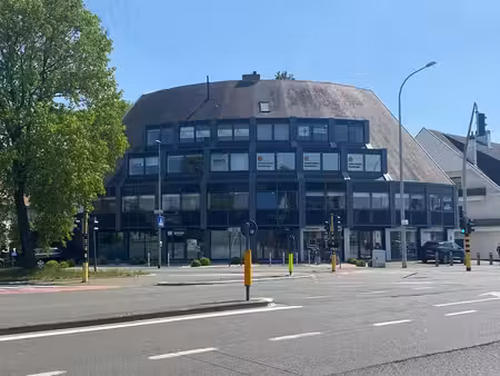 bureaux à emplacement stratégique  excellente accessibilité