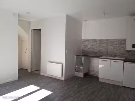loue type 2 32m² gare tours