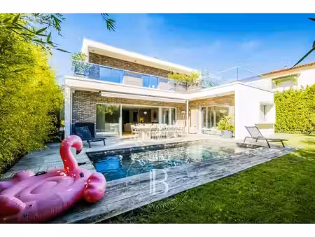 maison de luxe à vendre dans le quartier cheneraie-lavigne