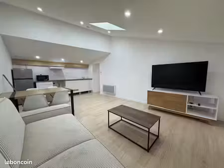 appartement neuf t3 meublé