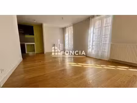 appartement t3 de 57 m² - montauban centre-ville