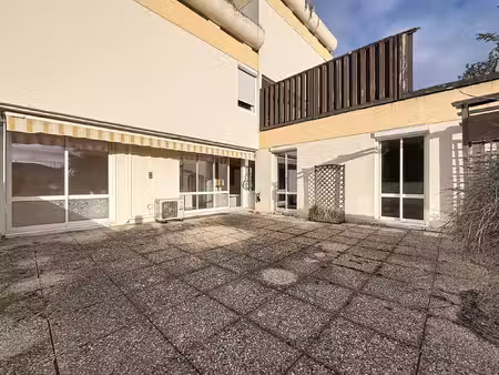 bel appartement de 104m2 avec terrasse  garage et cave à ang