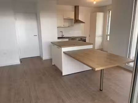 cesson - t3 avec balcon + 2 parkings dans residence neuve pinel