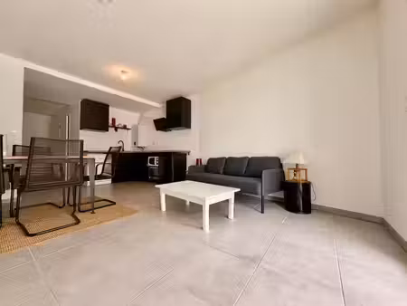 appartement t3 vide de 66m2 avec balcon et parking - toulouse barriere de paris