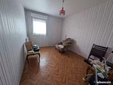appartement dans résidence privée