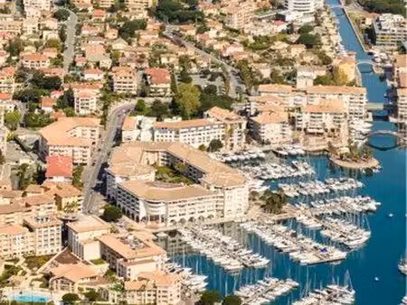 location meublée  port  frejus  plage