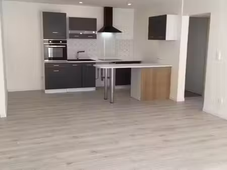 très joli t4 bis au coeur de villeneuve de berg