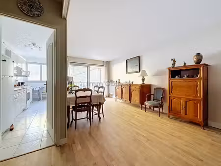 3/4 pièces avec balcon sur cour