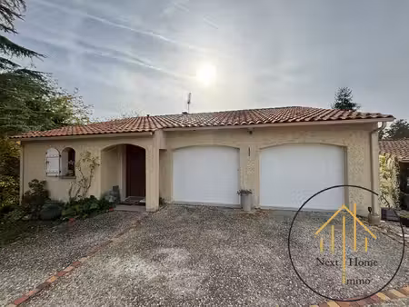 une maison familiale pleine de charme  de beaux volumes et de po