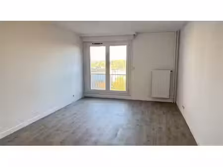 appartement rénové à louer