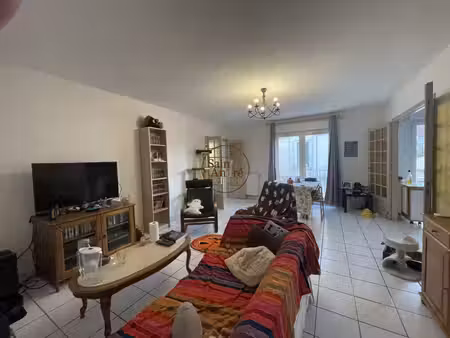 appartement de type t4 avec terrasse - victor hugo