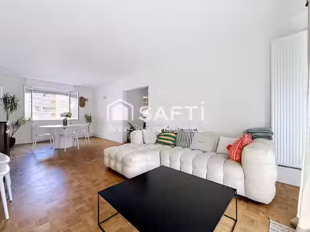 parc bordelais appartement 2 chambres  balcons et parking