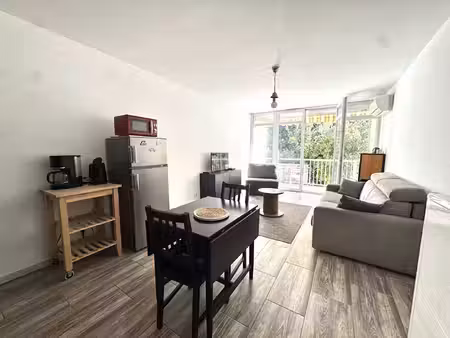 toulon-cap brun: studio 31m2 dernier étage avec parking