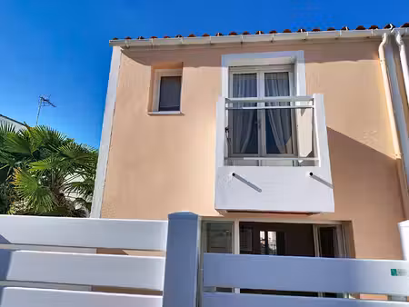 maison les sables d'olonne les roses 63 m² hab 2 chambres cours stationnement proche plage