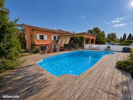 cap brun - villa t10