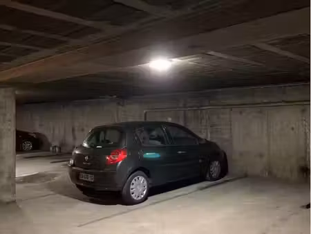 parking villeurbanne gratte ciel