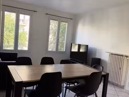 appartement de 3 pièces avec climatisation et balcon + cave