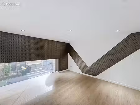à sous-louer – 2 bureaux neufs de 11 m² – 500 /mois chacun deux bureaux indépendants et en
