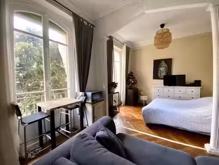 location meublée appartement 2 pièces 43.03 m² à nice (06000)  820 €
