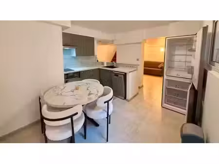 location meublée appartement 2 pièces 38.12 m² à nice (06000)  890 €