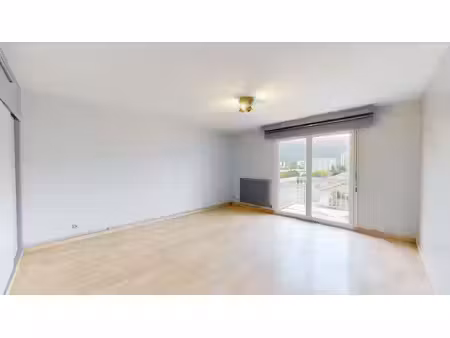 appartement grenoble 2 pièces 51 m2 - vue dégagée - terrasse