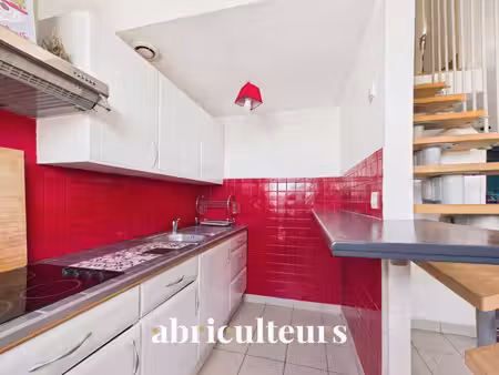 le bouscat (33110) - duplex 3 pièces de 64 m² indépendant  2 chambres  à deux pas du parc 