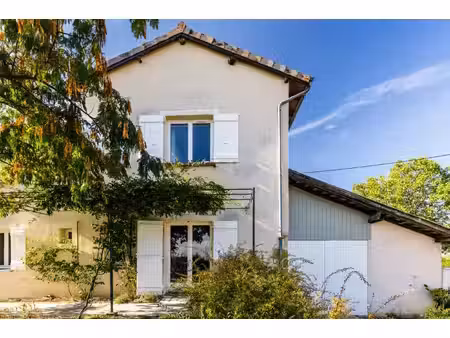 à vendre - demeure du xviiiè siècle restaurée - 5 pièces