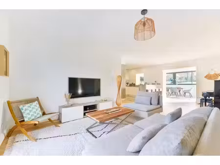 maison 5p de 112 m² - bourg de saint mars du désert