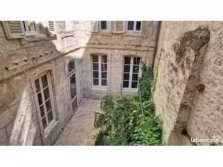 maison 8 pièces 276 m²