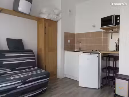 studio 1 pièce 19 m²