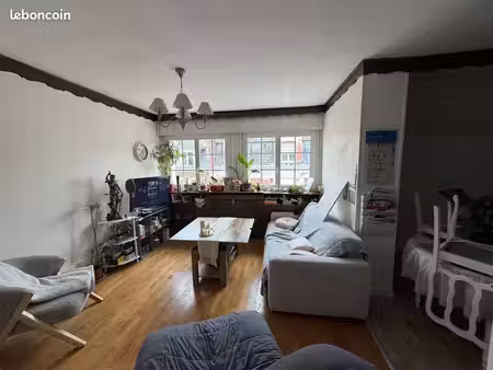 appartement 4 pièces 77 m²