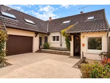 champdeuil – maison de caractère avec véranda et jardin arboré